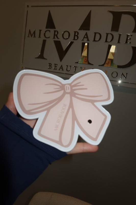 Bow Lash tile