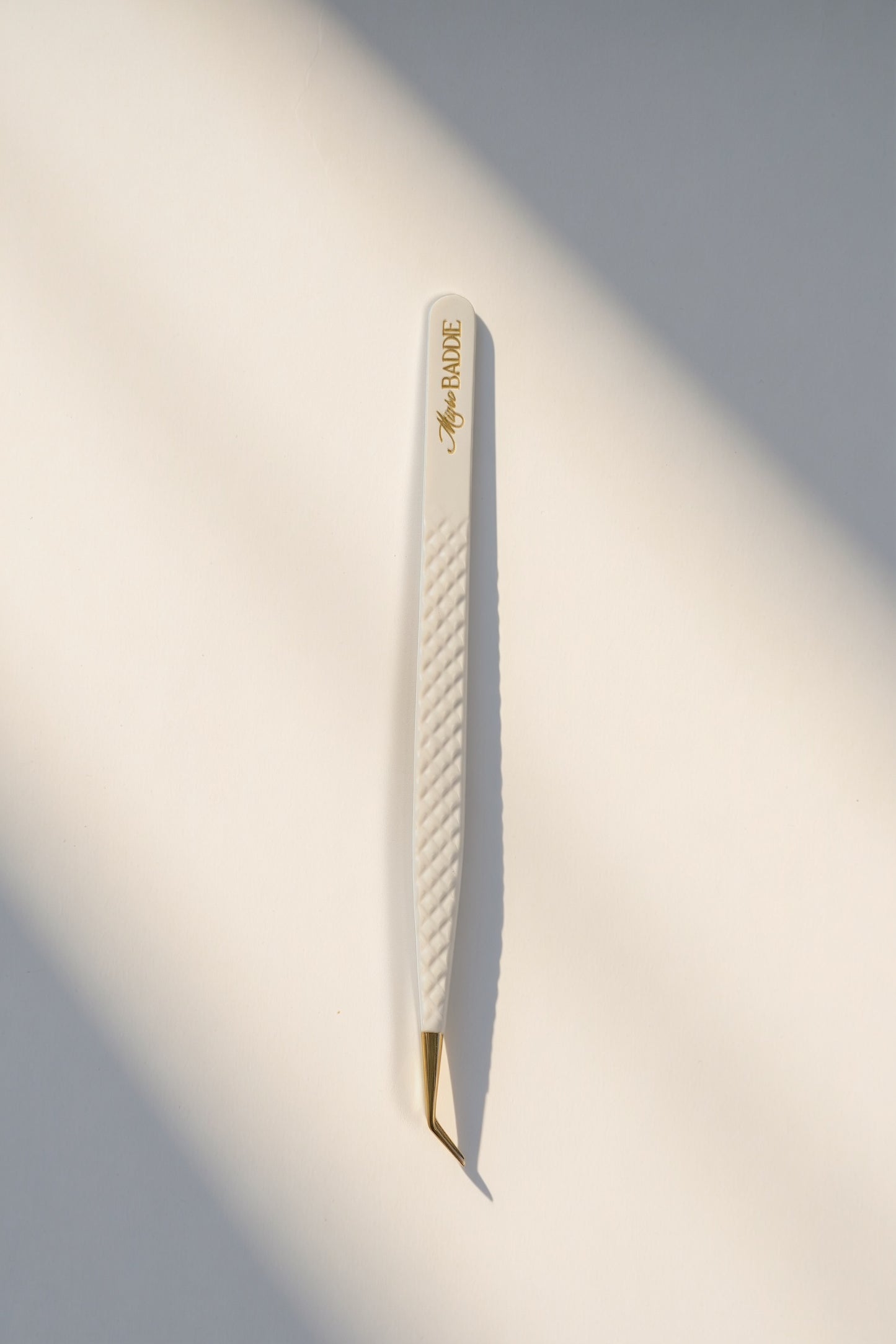 MB Long Isolation Tweezer
